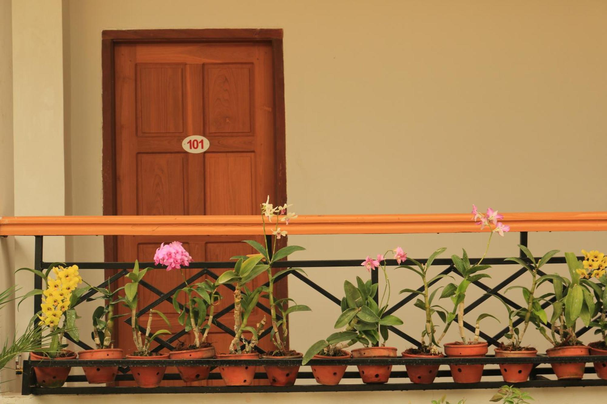 Golden Lotus Inle Hotel Nyaung Shwe Kültér fotó