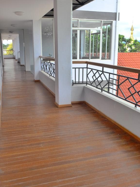 Golden Lotus Inle Hotel Nyaung Shwe Kültér fotó