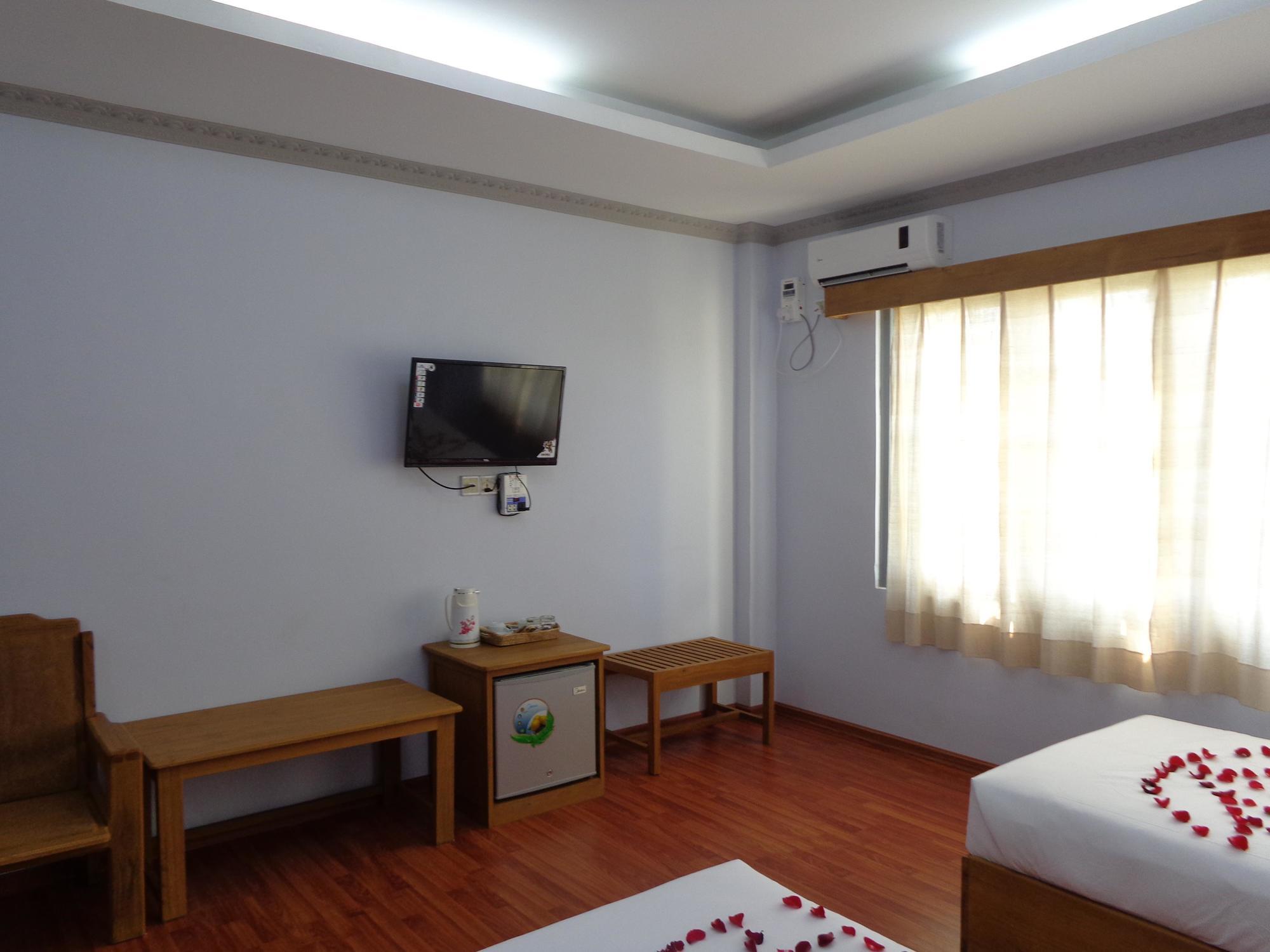 Golden Lotus Inle Hotel Nyaung Shwe Kültér fotó